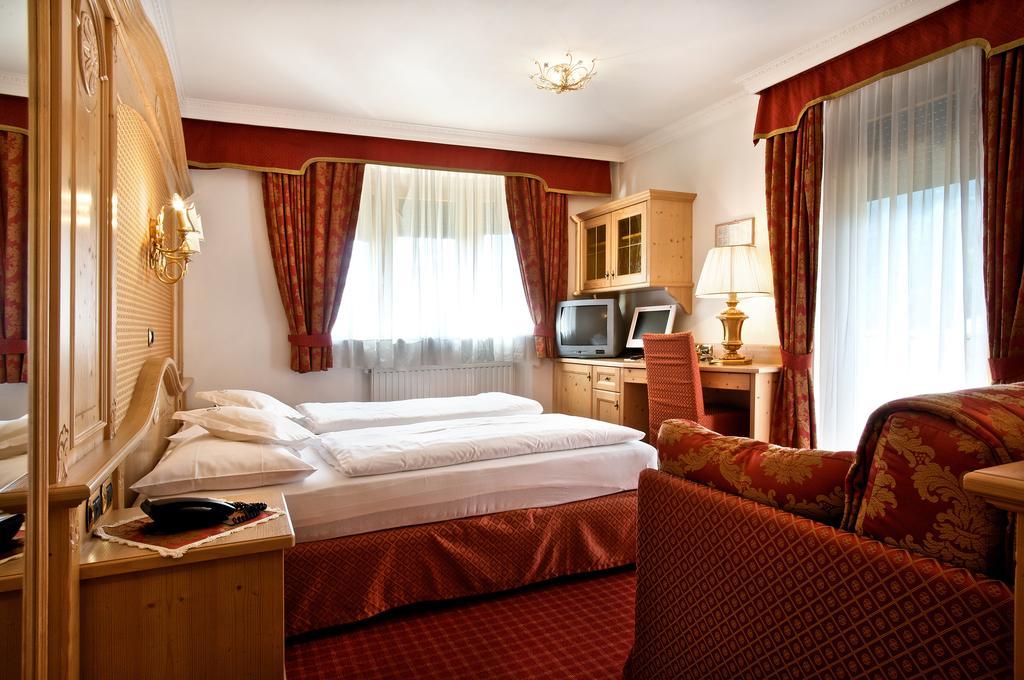 B&B Garni Serena أرابّا الغرفة الصورة